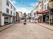 Apartment to rent in Warwick Street, Worthing, BN11 |...