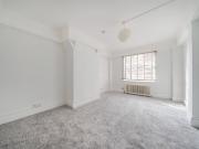 apartment to rent in Wellesley Road, London, W4