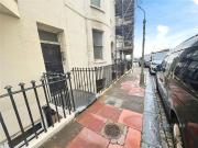 Apartment to rent in Western Street, Brighton, East... Apartment to rent in Western Street, Brighton, East...