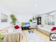 Apartment to Rent: Wards Wharf Approach, E16