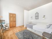 Apartment to rent with 2 bedrooms, Craven House, Hampton...