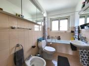 Apartment top Floor Renovated 3 bedrooms