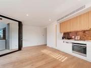 Apartment with 1 bedroom, 1 bathroom & parking for 1 car