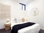 Apartment with 2 bedrooms, 1 bathroom & parking for 1 car