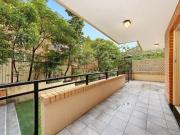 Apartment with 2 bedrooms, 1 bathroom & parking for 1 car