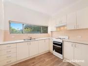 Apartment with 2 bedrooms, 1 bathroom & parking for 1 car