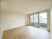 Apartment with Car Park for rent in Melb CBD Just in QV!