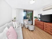APARTMENT with COURTYARD