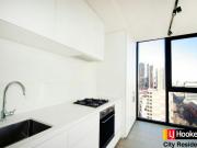 Apartment with Extravagant City Lifestyle and City Views...