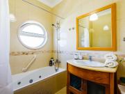 Apartment with Ocean view 3 spacious Terraces, 2...