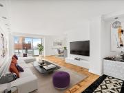 Apartment with pool