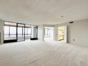 Apartment with pool