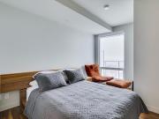 Apartment with pool