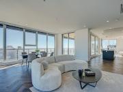 Apartment with pool