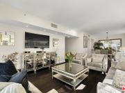 Apartment with terrace and pool