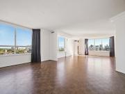 Apartment with terrace and pool