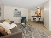 Apartment with terrace and pool