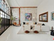 Apartment with terrace and pool