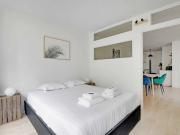 Apartment with terrace/Gare de Lyon, Paris Amsterdam... Apartment with terrace/Gare de Lyon, Paris Amsterdam...