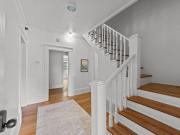 Apex Home, a 5 minute walk to transit stop or down