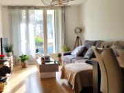 Apparemment 3 pièces