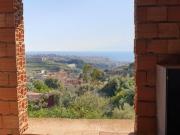 Appartamento al rustico con garage e giardino privato