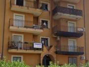 Appartamento arredata con terrazzo Centro