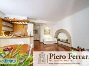 Appartamento arredato Chiaia