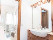 Appartamento arredato con balcone e aria condizionata in...