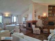 Appartamento arredato con terrazzo Acilia, vitinia,...