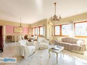 Appartamento arredato con terrazzo Albaro