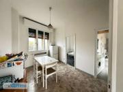 Appartamento arredato con terrazzo Centro