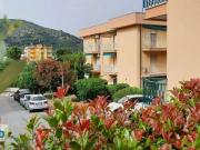 Appartamento arredato con terrazzo Centro