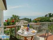 Appartamento arredato con terrazzo Centro