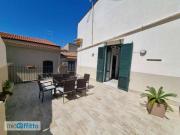 Appartamento arredato con terrazzo Centro