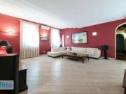 Appartamento arredato con terrazzo Centro