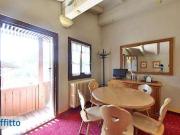 Appartamento arredato con terrazzo Centro semicentro