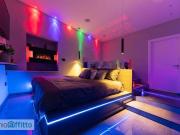 Appartamento arredato con terrazzo Chiaia