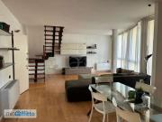 Appartamento arredato con terrazzo Garibaldi, isola,... Appartamento arredato con terrazzo Garibaldi, isola,...