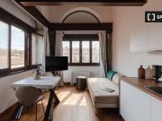 Appartamento con 1 camera da letto in affitto a Centro, Roma