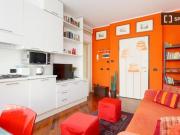 Appartamento con 1 camera da letto in affitto a Milano