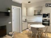 Appartamento con 1 camera da letto in affitto a Milano