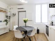 Appartamento con 1 camera da letto in affitto a Milano