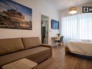 Appartamento con 1 camera da letto in affitto a Eroi...