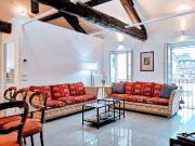 Appartamento con 2 camere da letto in affitto a Milano