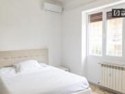 Appartamento con 2 camere da letto in affitto a...