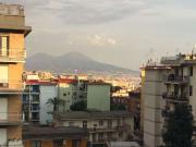 Appartamento con 3 camere da letto in affitto a Napoli