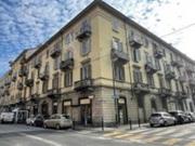 Appartamento con box in via fréjus 97, Torino