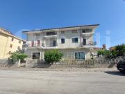 Appartamento con giardino a Controguerra