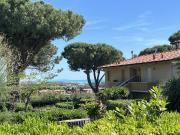 Appartamento con giardino e posto auto a Castiglioncello...